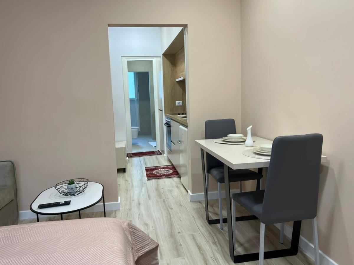 Smart Home , Lovely Apartment In Tiranë Eksteriør bilde